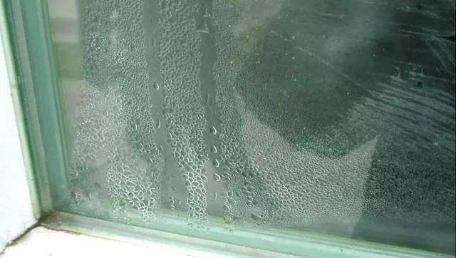 长沙圣博盾门窗知识科普中空玻璃为什么起雾如何预防