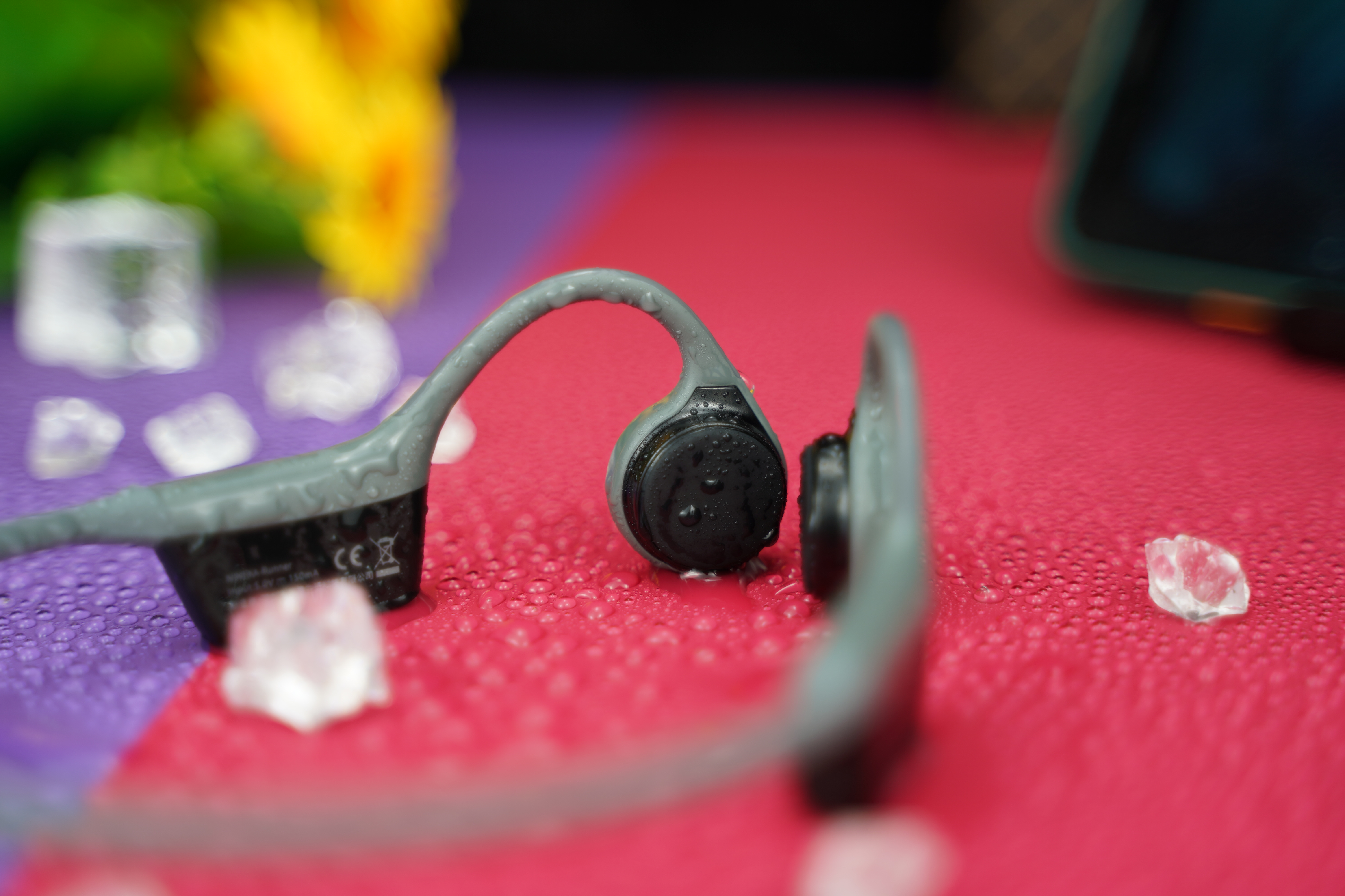 轻便，不伤耳。再遇nineka（南卡）runner骨传导耳机