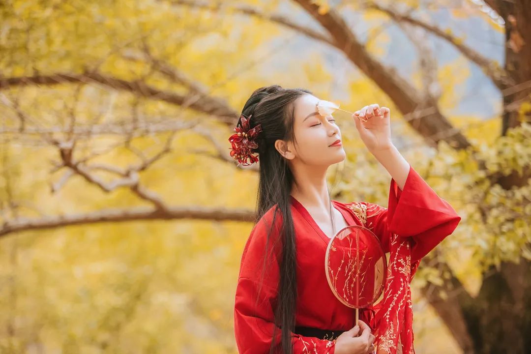 深秋，素心不染尘