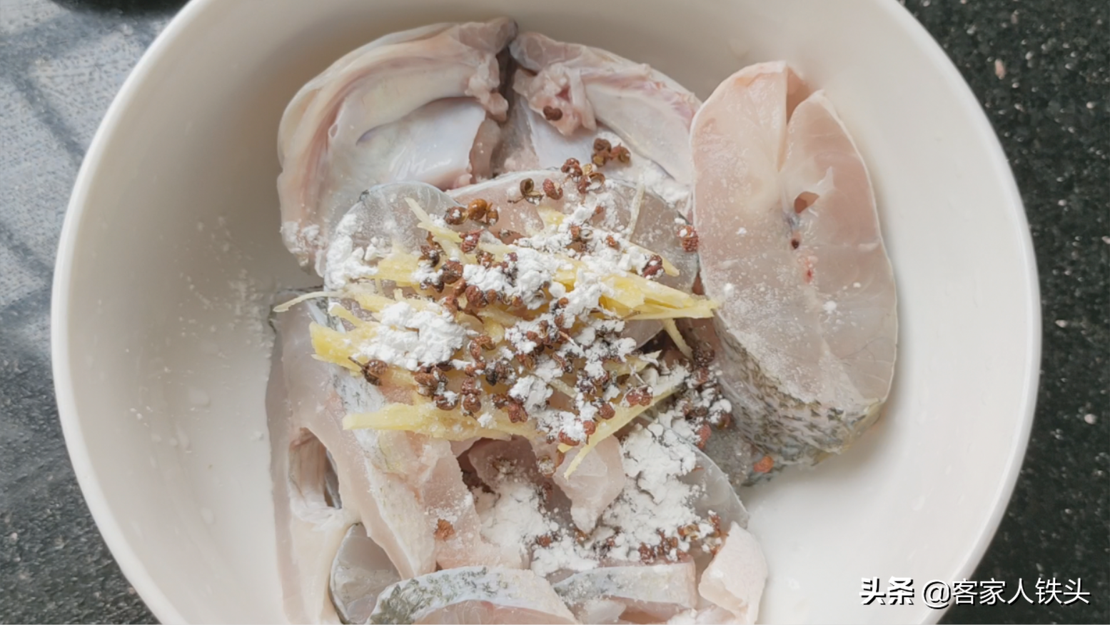 廣東人吃魚最愛的一個做法，不煎不炸7分鐘出鍋，嫩滑漂亮又好吃