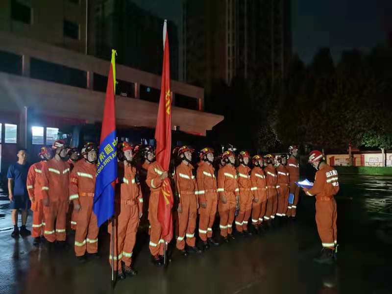 胡辣汤挺住，大煎饼来了！山东跨区域增援队全力投入防汛救灾任务