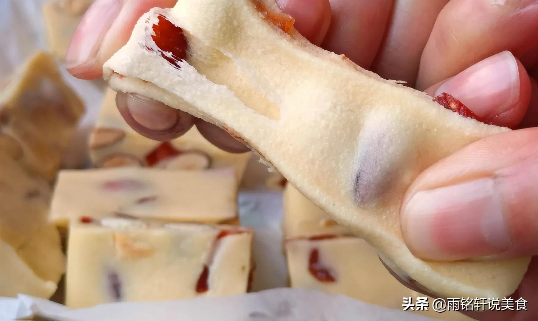 過年想吃牛軋糖不用買，這種方法最簡單，10分鐘搞定，口感地道