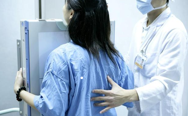 胸闷、咳嗽、呼吸困难？可能是胸腔涨水了