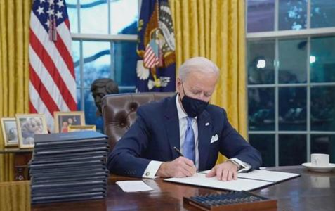 �ݵ���Ůͬ��������Ϊ�α��෽��ע��