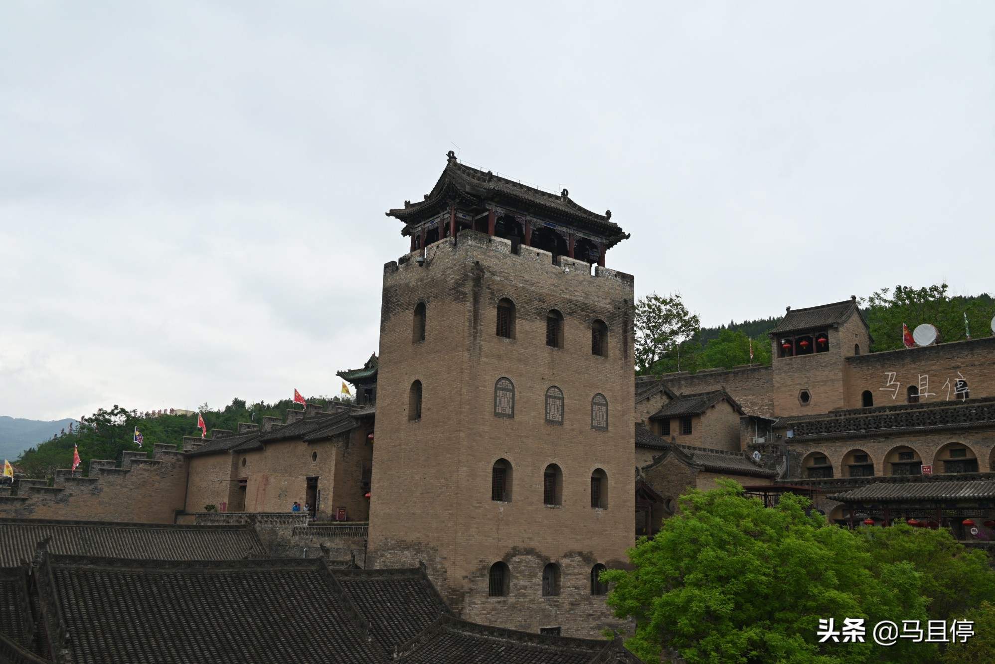 山西古村有一豪宅，面积比乔家大院还大，当地人称它为民间故宫