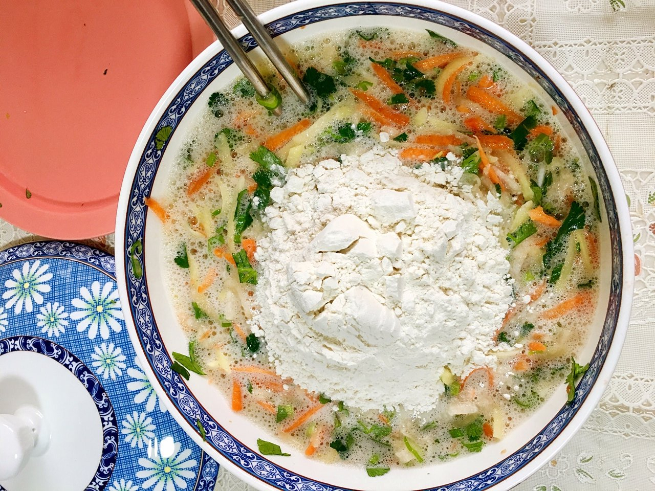 懒人版早餐饼的做法，不揉面不醒面，10分钟出锅，营养均衡更好吃