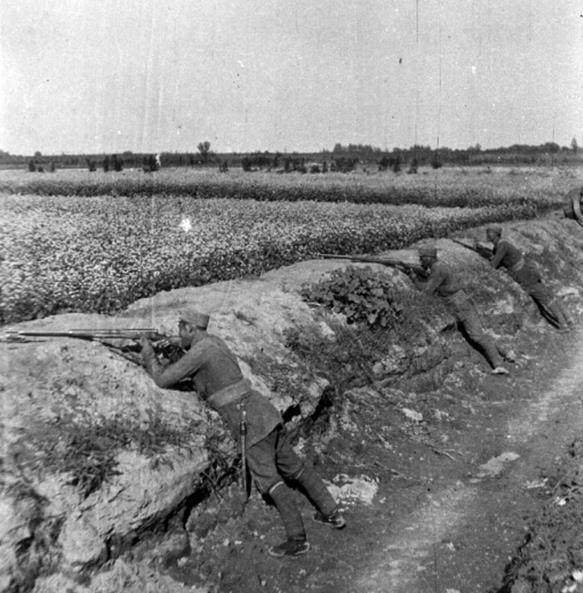 他开国就被授予少将军衔，但到了1987年才得以承