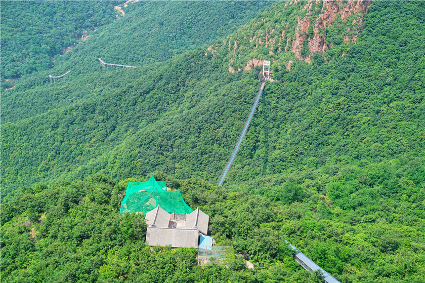 六一儿童节来到河南伏羲山,100米高空行走,还可以穿越