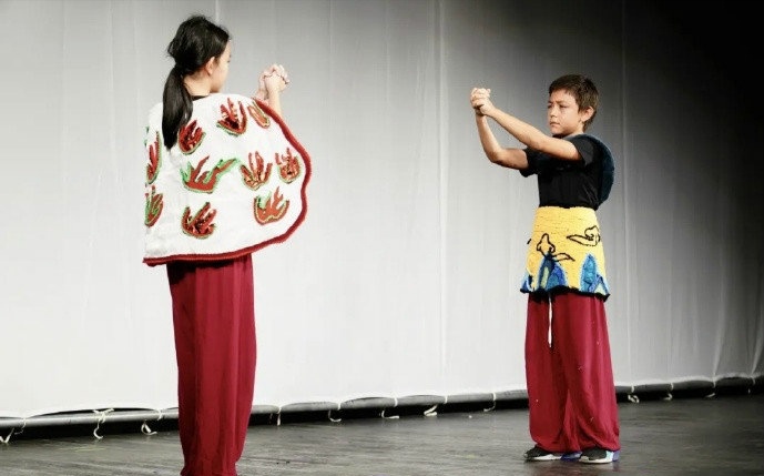 劉愷威生日派對邀請劉燁一家，諾一長大不少，有男人味兒了