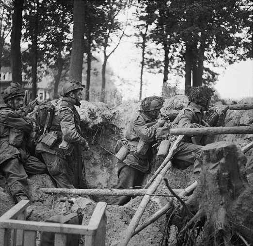 市场花园行动：9天内损失了2万伞兵，蒙哥马利成