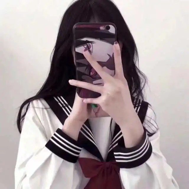 适合发自拍的干净短句 晒自己照片的简短说说图片
