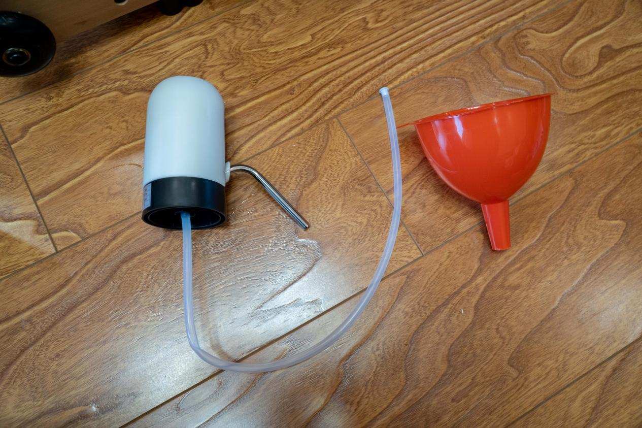 宅家运动，既要科学又要享受，野小兽R40划船机英伦运动体验