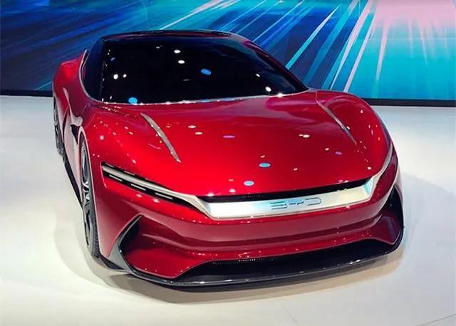 比亚迪汉卖22万，特斯拉model3卖25万，蔚来ET7卖50万，它多啥？