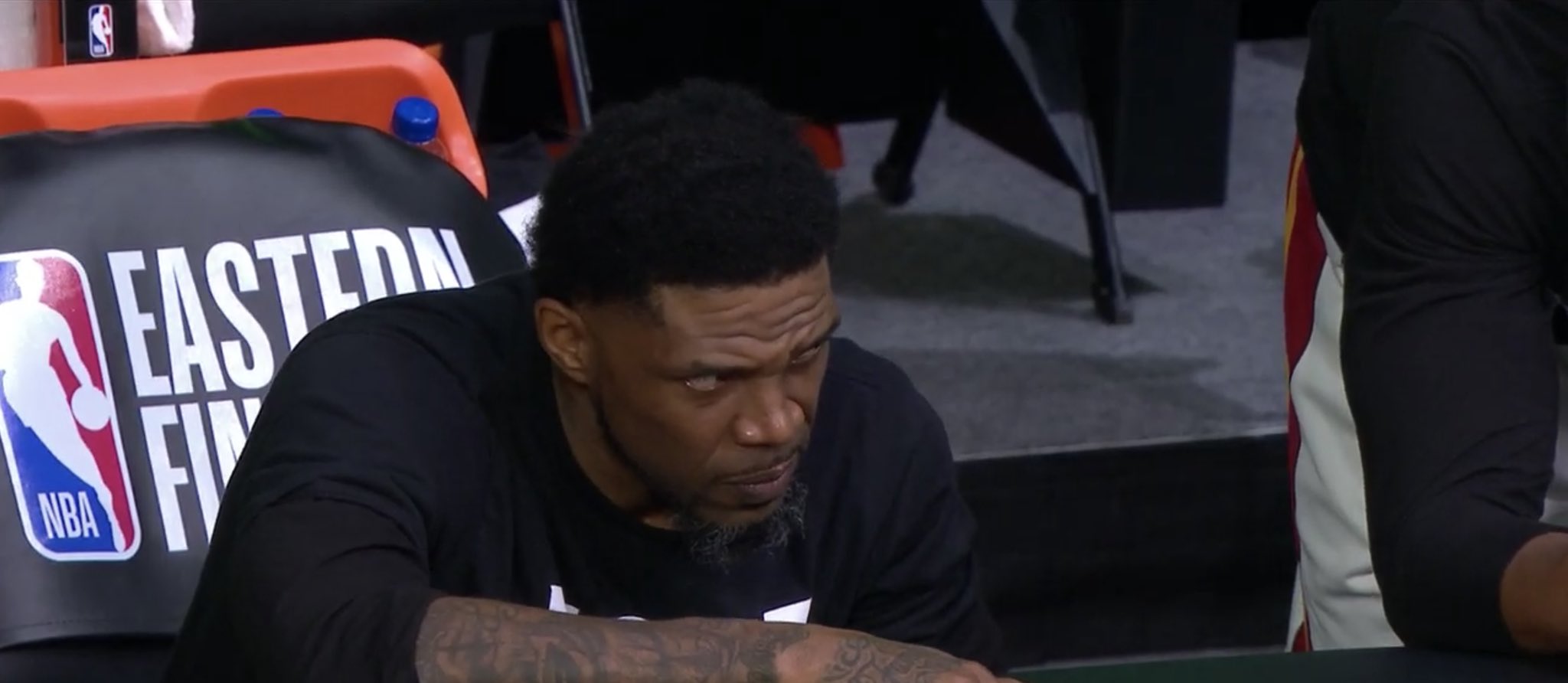 真大佬！ 季後賽從未出場，40歲老將霸氣訓話，巴特勒低頭不做聲