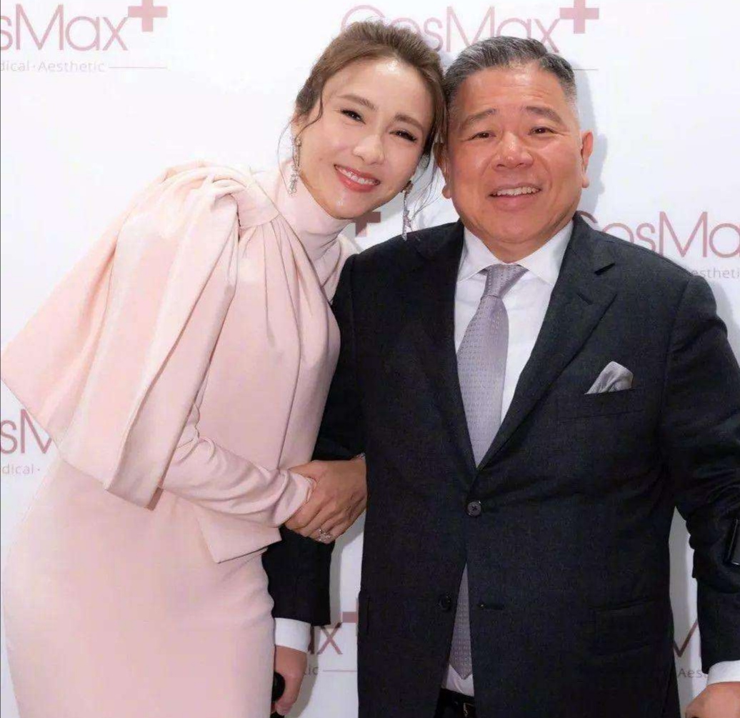 她是香港第一美人，14岁出道，37岁退圈，今成