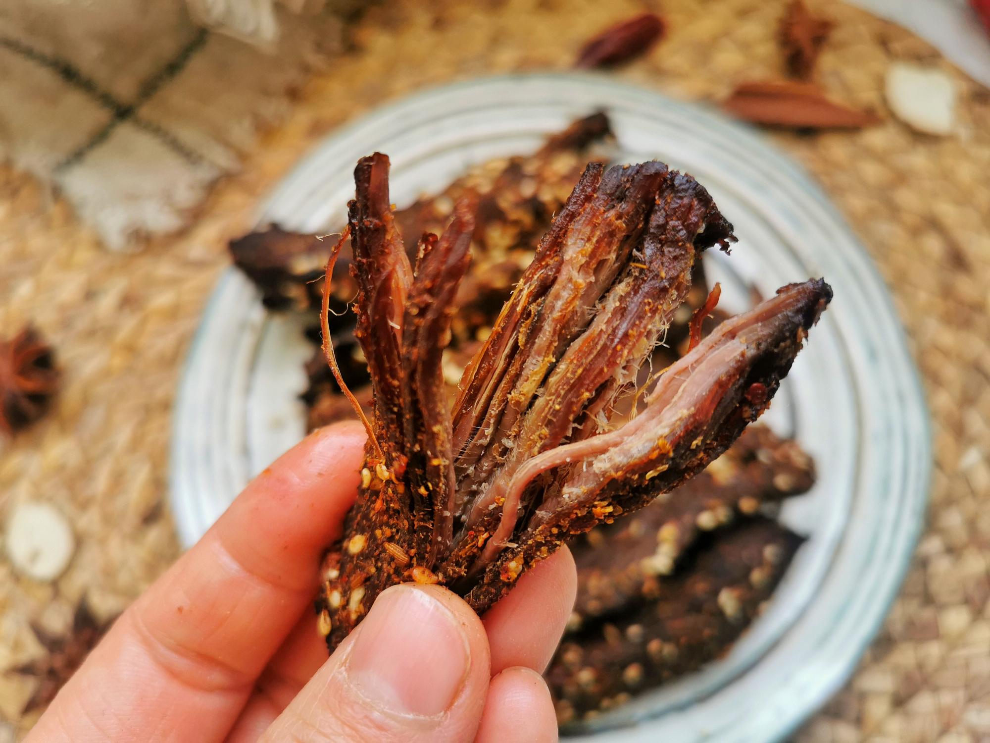 春季我家常吃這肉，高蛋白低脂肪，不炒不燉做一盤，直接手撕著吃
