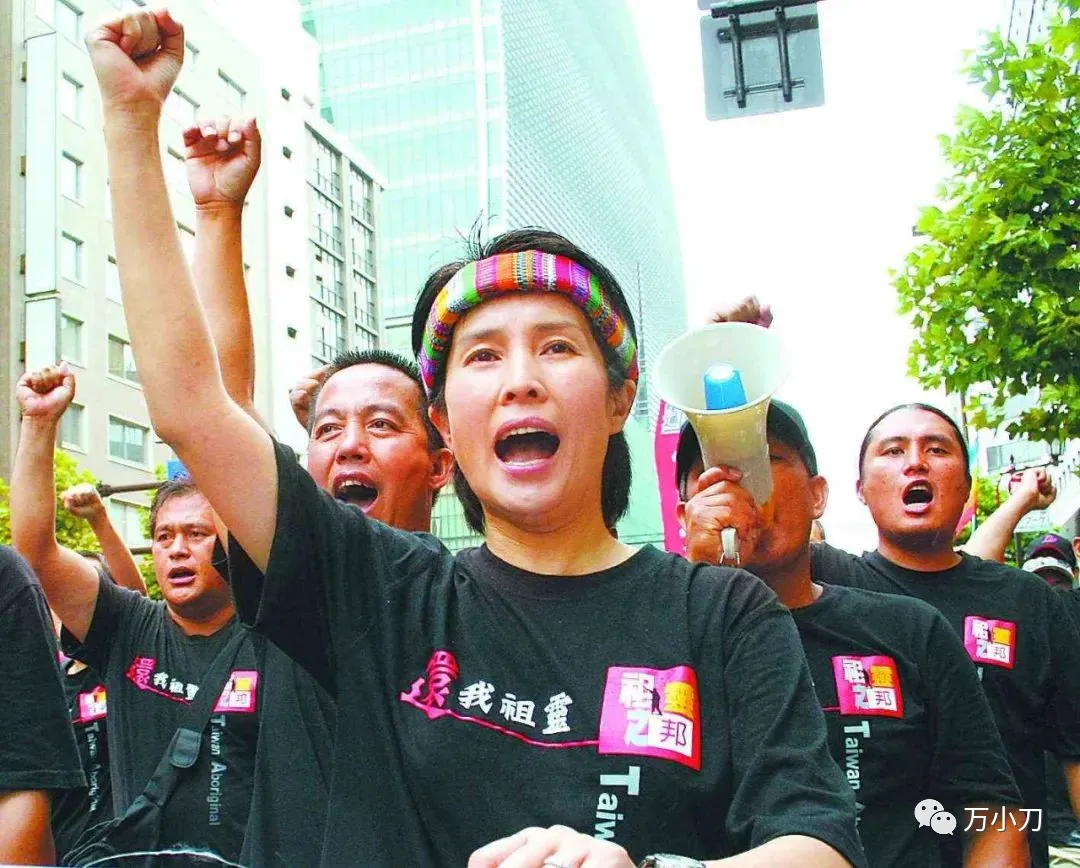 “古装男神”的义海情天