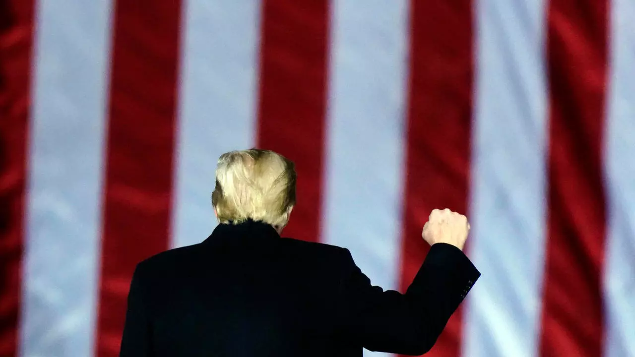 拜登�謊言�引軒然大波，批評者：他想讓特朗普替他�背黑鍋�