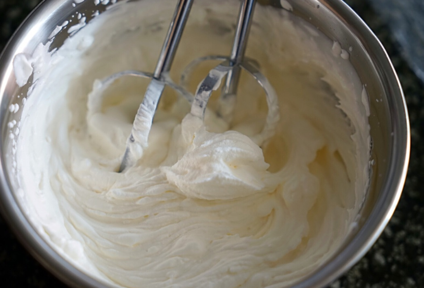 夏季最爱：家庭自制冰淇淋，绵软细腻，入口即化，做法超简单