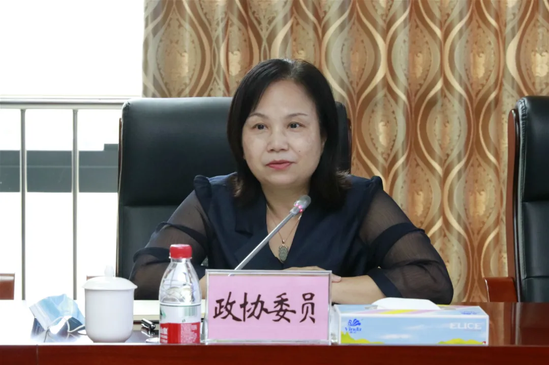 湛江中院召开全市法院队伍教育整顿征求意见座谈会