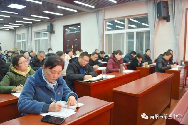 ���س��Ĳ����� �µ�ʹ������Ϊ���������е�����ѧ�ٿ���Ա���