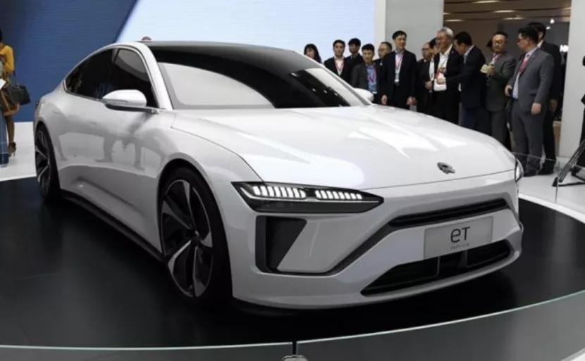 蔚来即将发布首款轿车；DS与长安马自达居然共享展厅