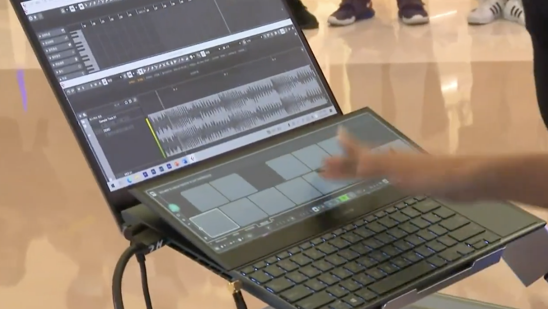 笔记本行业有多卷？华硕都跑去找三星堆做联名了