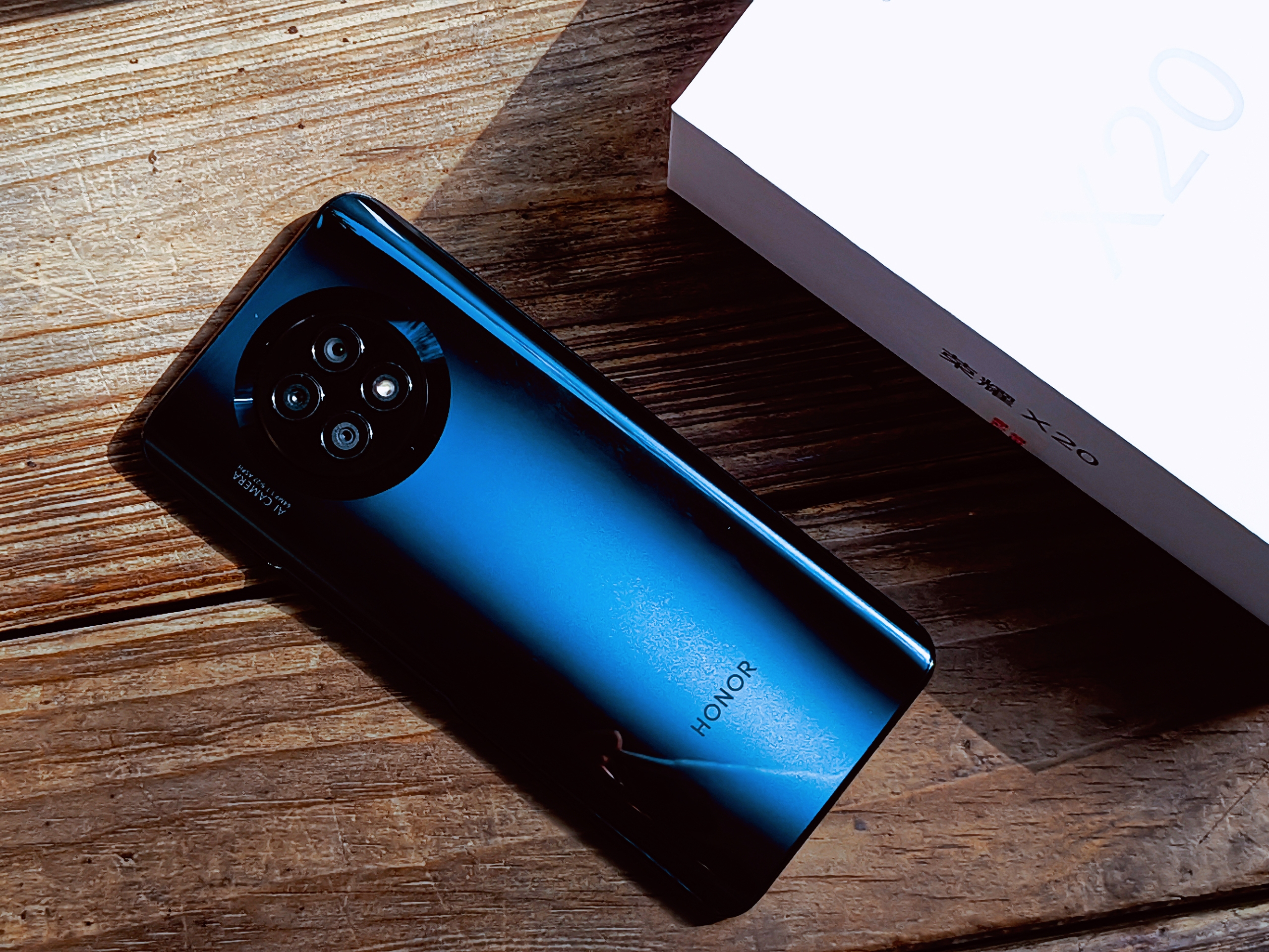 荣耀x20评测:全屏实力看得见,或许是新一代的颜值标杆