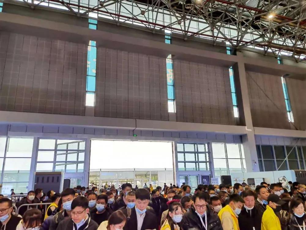 万力、双星、华盛等齐聚上海 行业年内最大展会盛大开幕