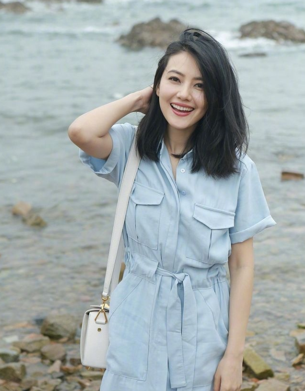 多次插足当三，她依然是无数人的女神，高圆圆