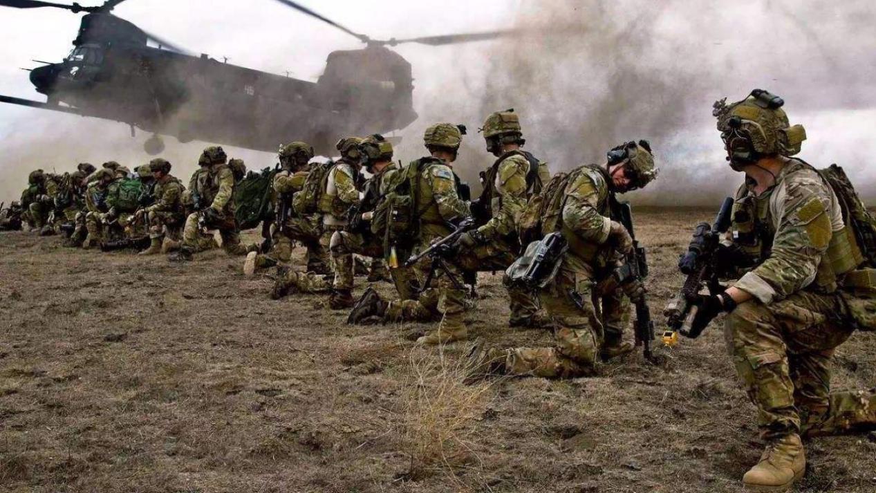 美国投原子弹前，曾撒下6300万传单警告，日本人