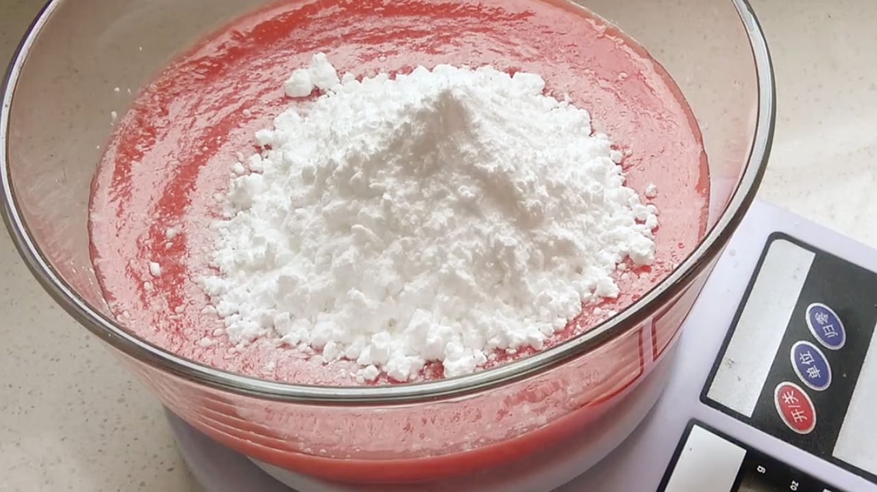 2個西紅柿，一碗澱粉，鍋裡攪一攪，酸甜爽滑，越吃越想吃