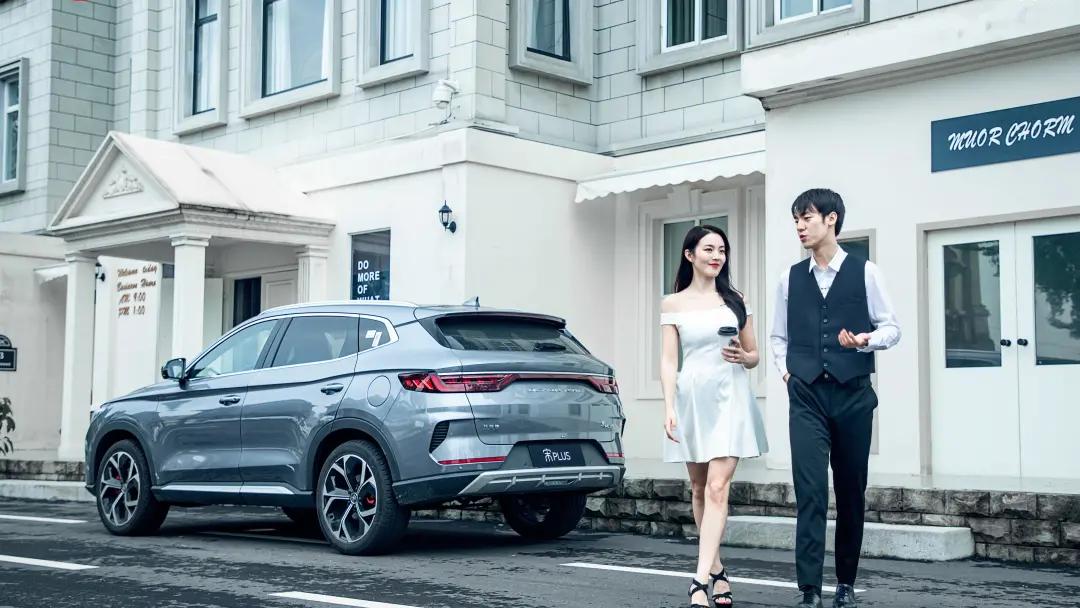 10多万元的最强自主品牌SUV对比，哈弗H6输了吗？