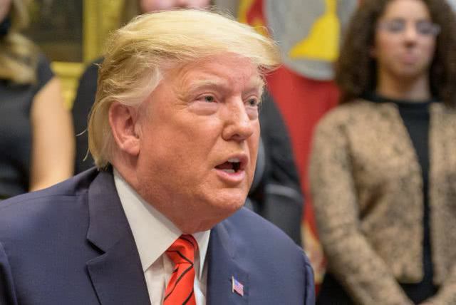 外媒：特朗普将“华为中兴供货禁令”期限延长