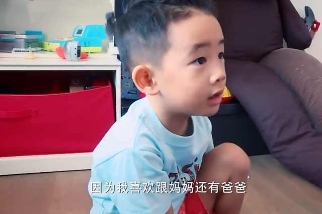 陈小春粗暴的教育方式却养出暖男儿子，表达爱有多重要？