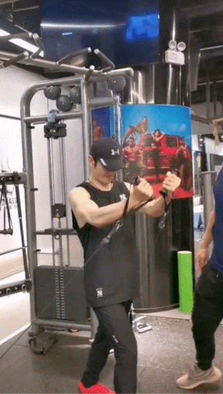 看完黄晓明的3餐，难怪1个月瘦26斤，网友：钱到