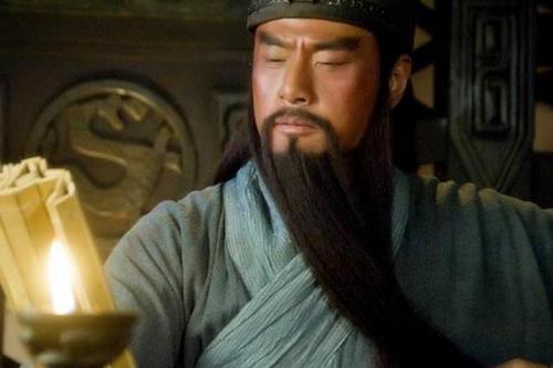 留胡子是美男象征，古人都要留胡子，这是不是