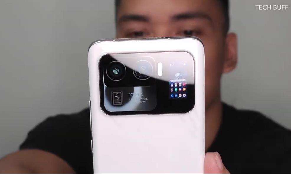 雷军不再“沉默”，接连发布五款新机，覆盖中