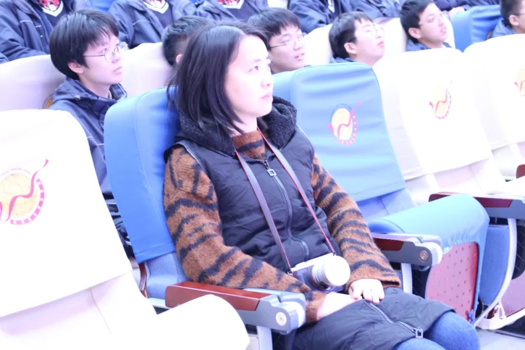 张家港外国语学校国际文化艺术节——语奥走进神秘的非洲