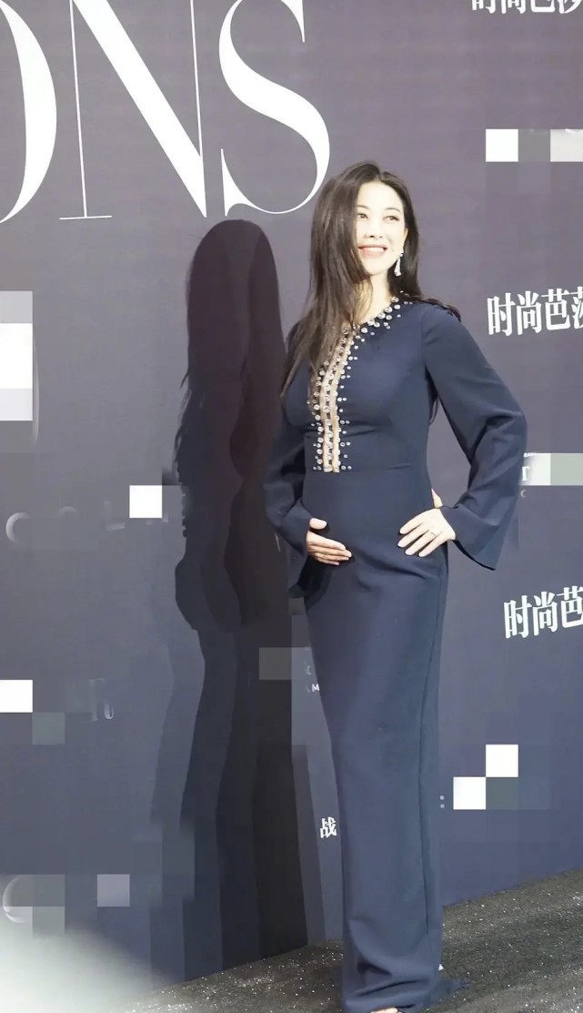 Bashapa is contended for to female star strange bottle colourful, baby wears half clairvoyant outfit to play conservative, ni Ni is temperamental and optimal