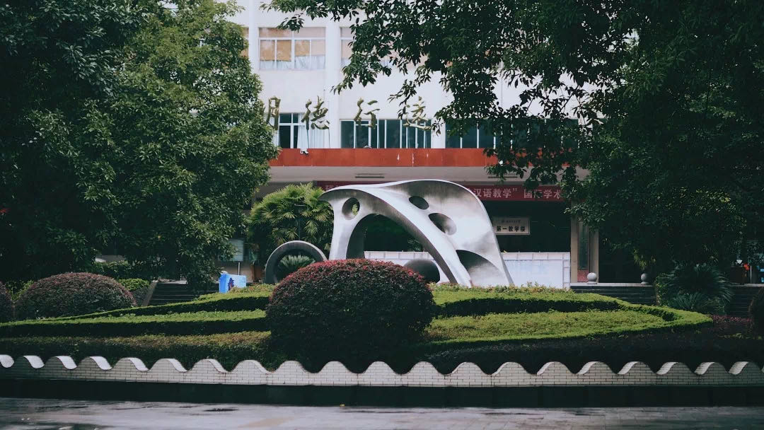 高考分数公布后怎么填志愿？重庆10所大学官方渠道，在线就能咨询