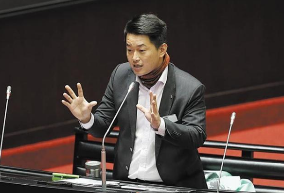 又有民進黨�立委�被盯上了