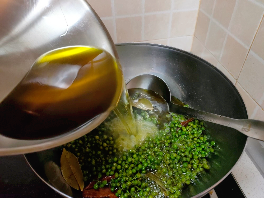 花椒油、辣椒油、猪油、明油的熬制方法，花钱学的教程，免费给你