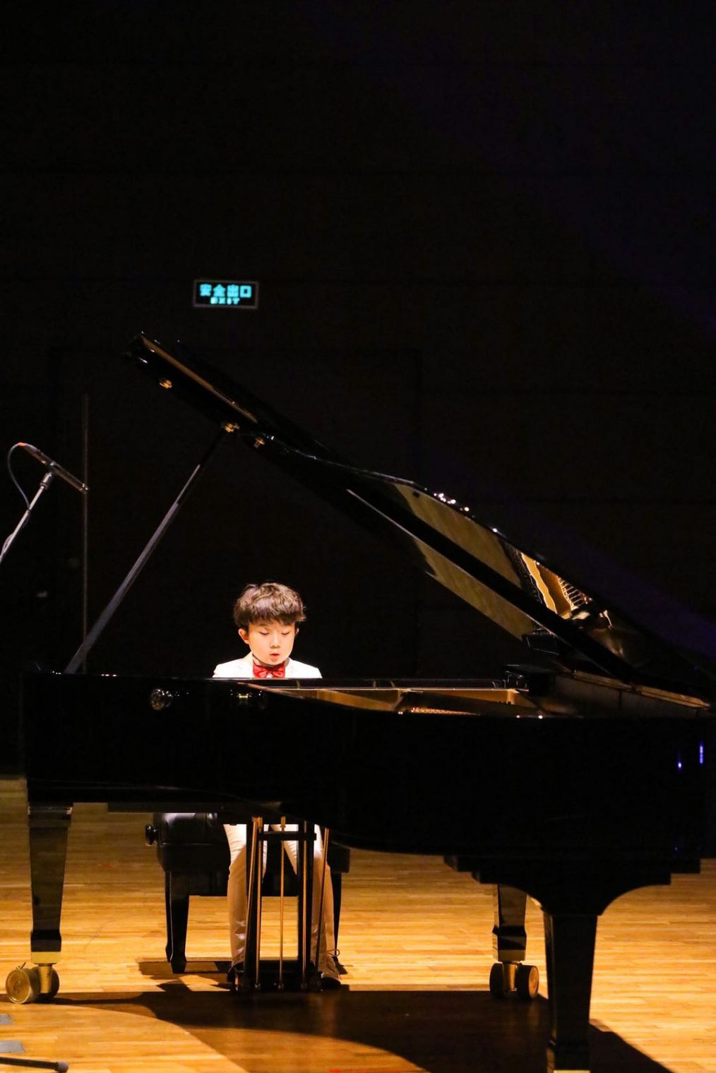 人气小童星小小钢琴家高自在专访我很享受在台上表演的感觉