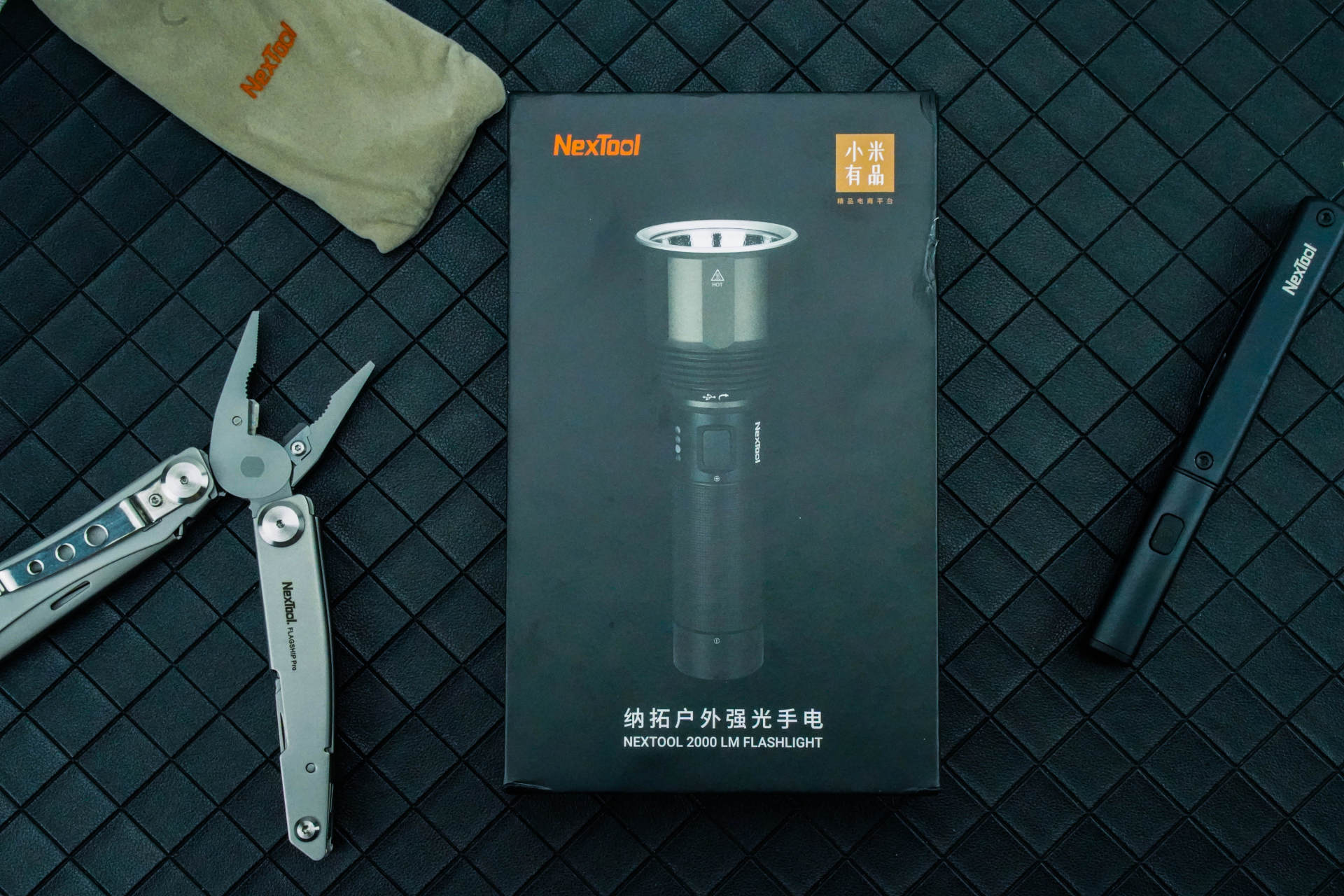 夜晚出行不再惧怕黑暗。有了它，就能看清前方的路