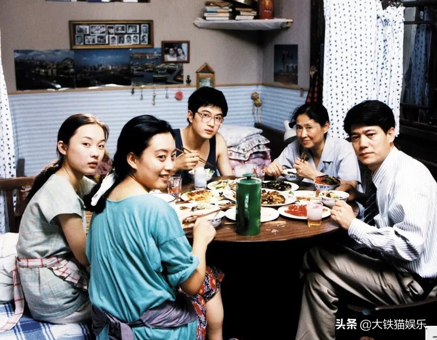 求求導演們來趟凡間吧，國產(chǎn)劇盡是卡里只剩100萬的“窮人”了