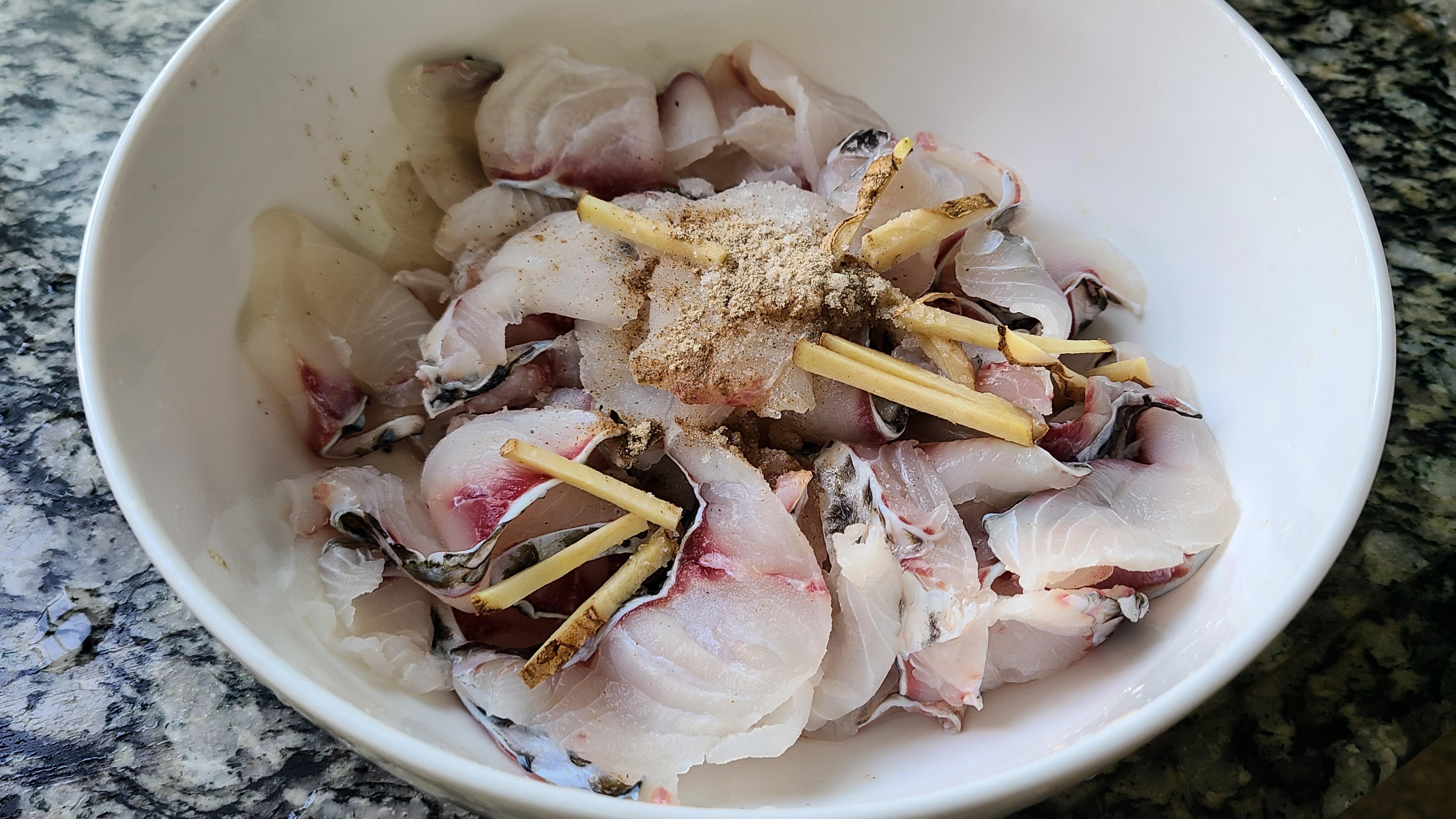 蒜香魚片，又香又好吃的一道家常菜，味道鮮美，值得一吃