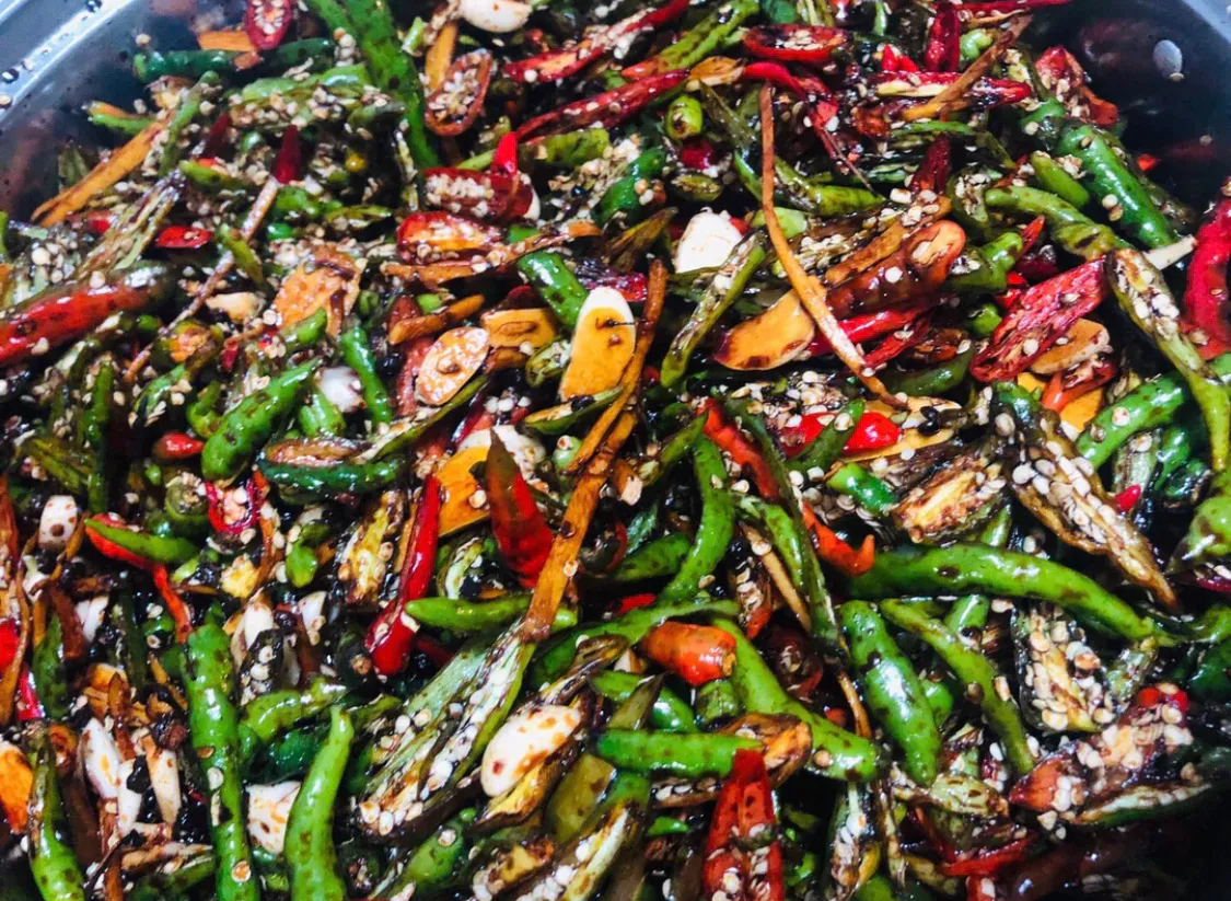 超简单的腌辣椒,解决您的无辣不欢,超辣版 美食做法 第5张 超简单的腌辣椒,解决您的无辣不欢,超辣版 美食做法 第5张