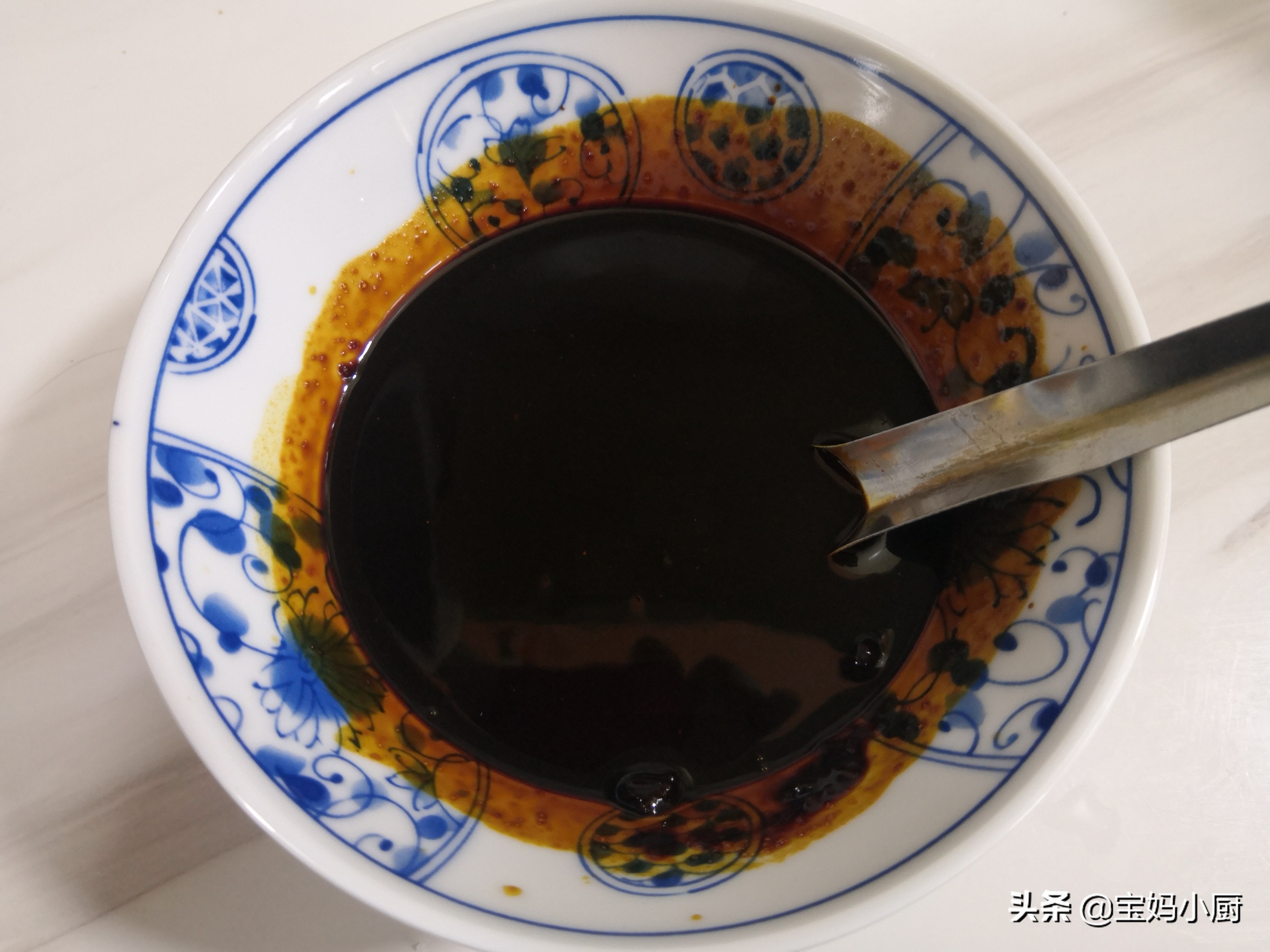 自打学会酱骨头这做法，每周都得做一盆，不到一百块，实惠管饱
