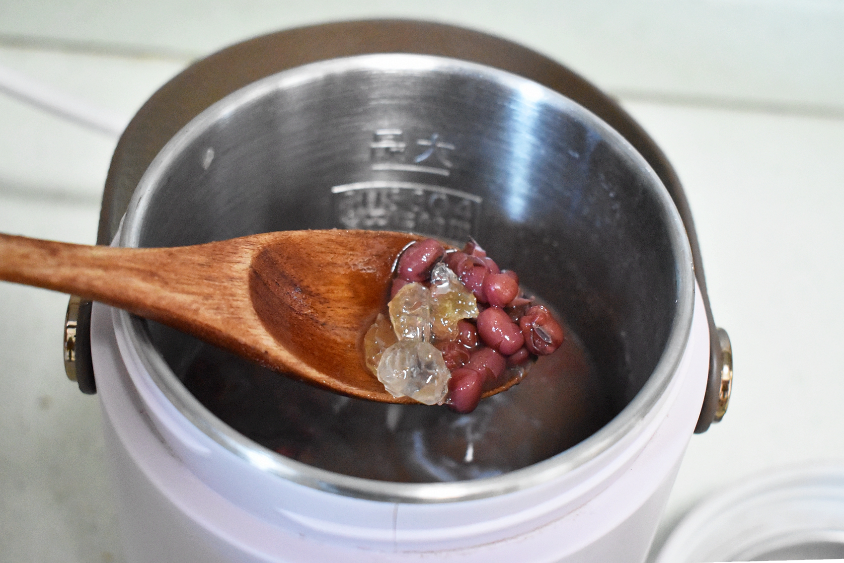 三伏天闷热湿气大，我家常用它做消暑甜品，清热祛湿，全家都爱吃